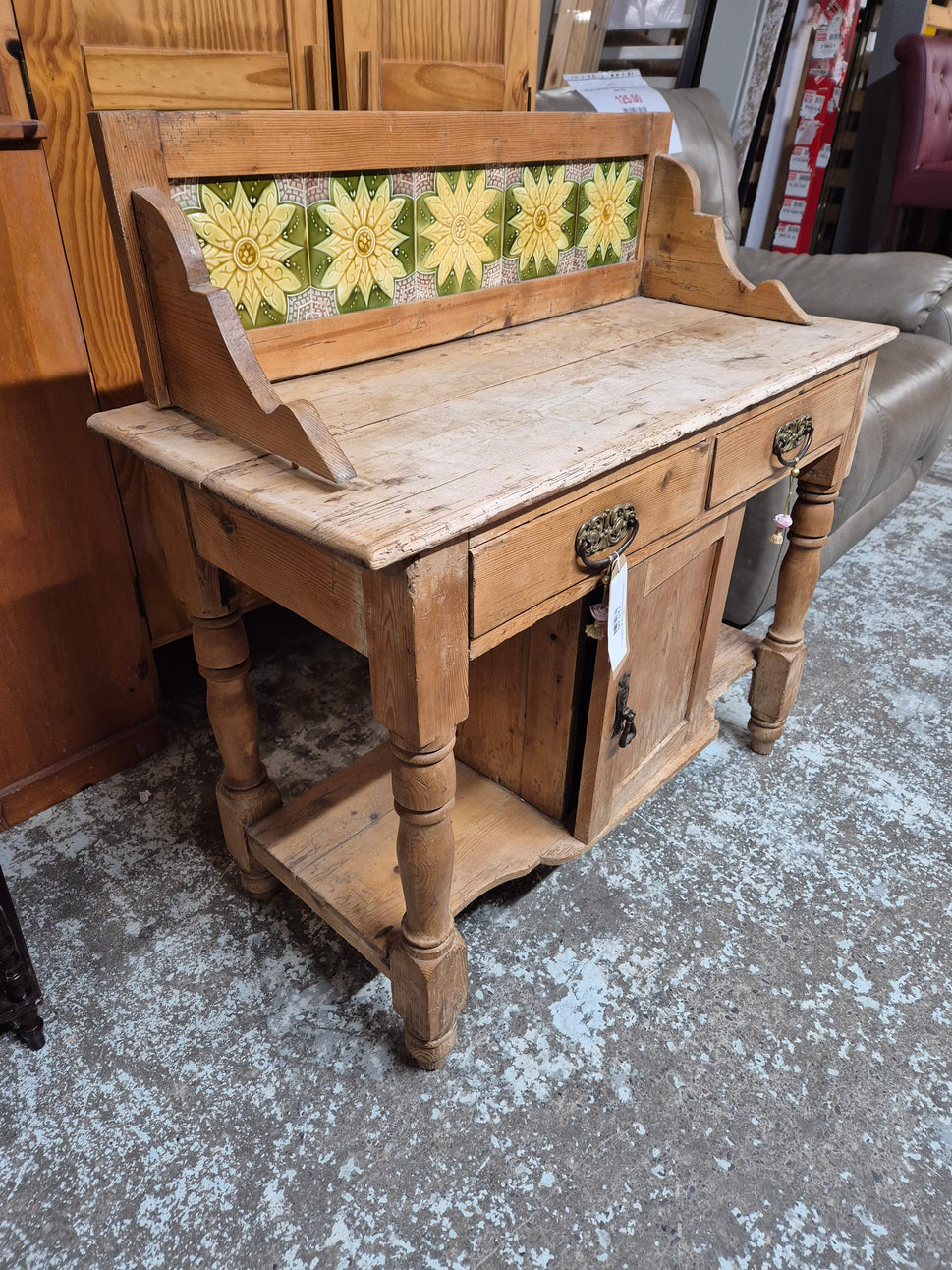 Pitch pine wash stand with green and yellow tiled splashback and drawers H 970 x W 960 x  D 420 mm 2125