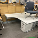 Switch Right hand radial desk 1812  (1800mm x 1200mm) 3 image